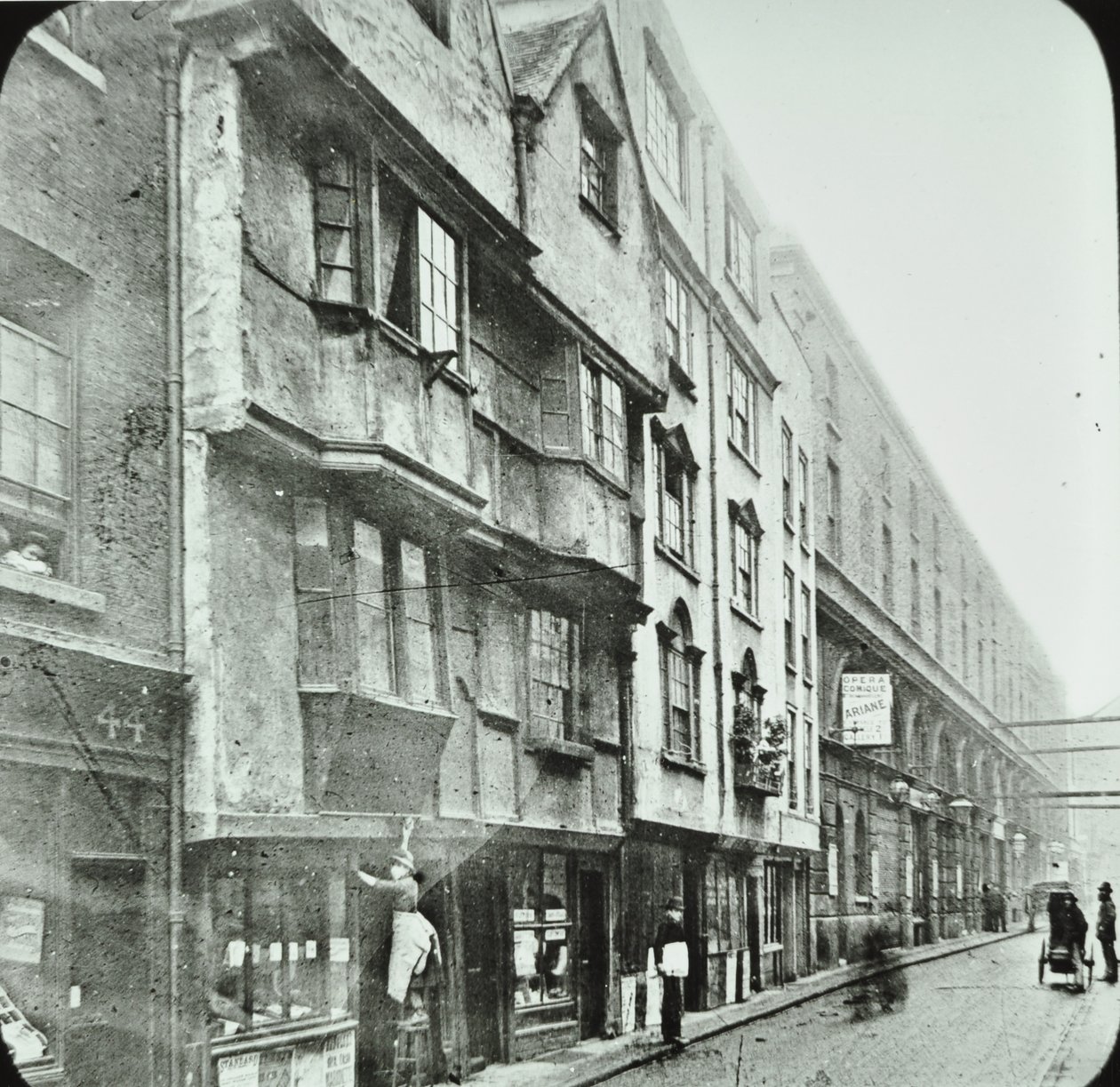 Wych Street, Westminster LB: Nyugatra nézve, 1890 alkotó: English Photographer