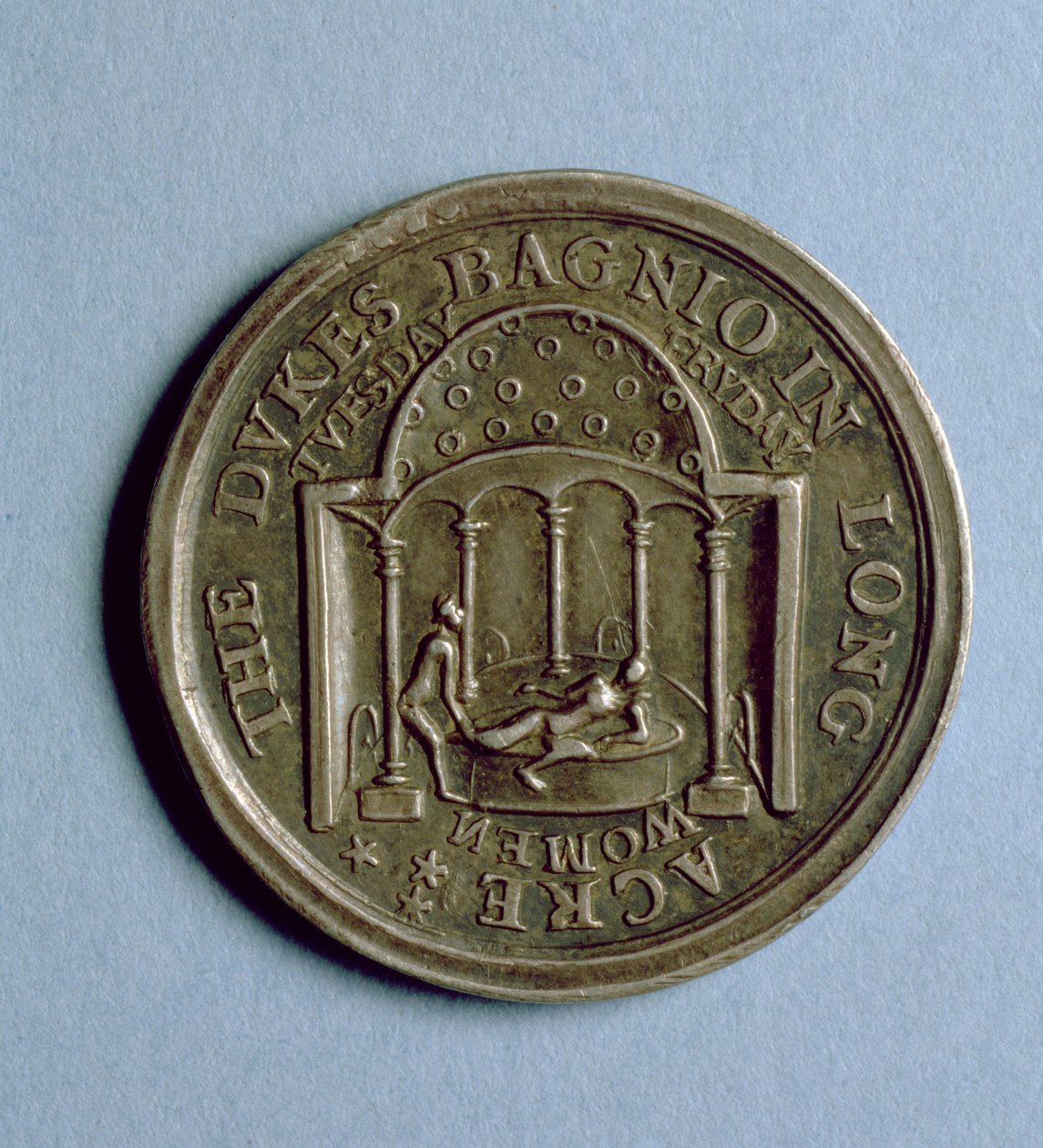 Belépőjegy a Dukes Bagnio-ba Long Acre-ben, 1680 körül (fém) alkotó: English School