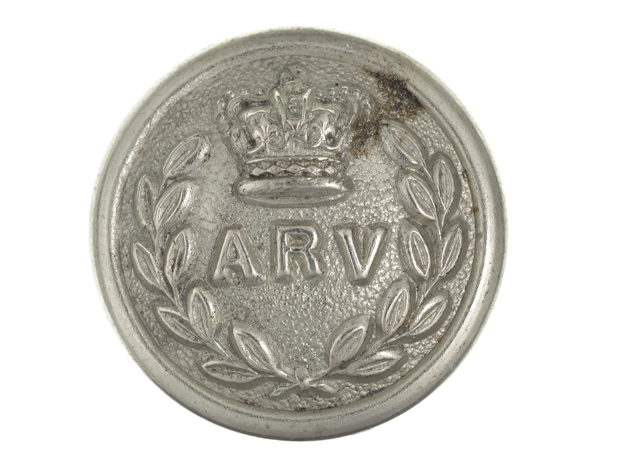Button, Allahabad önkéntes puskák, 1901 előtt alkotó: English School