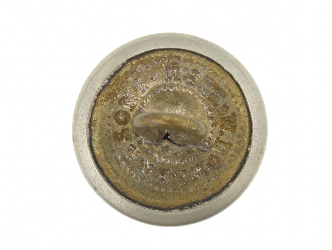 Button, Bombay önkéntes puskák, 1901 előtt alkotó: English School