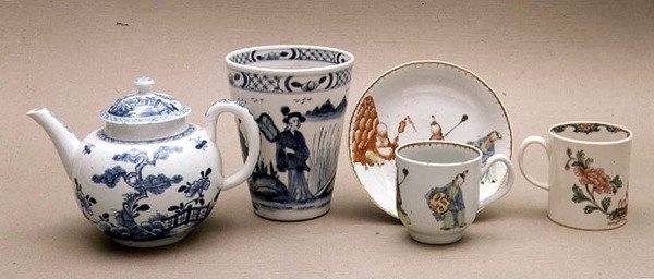 Liverpooli porcelán kollekció alkotó: English School