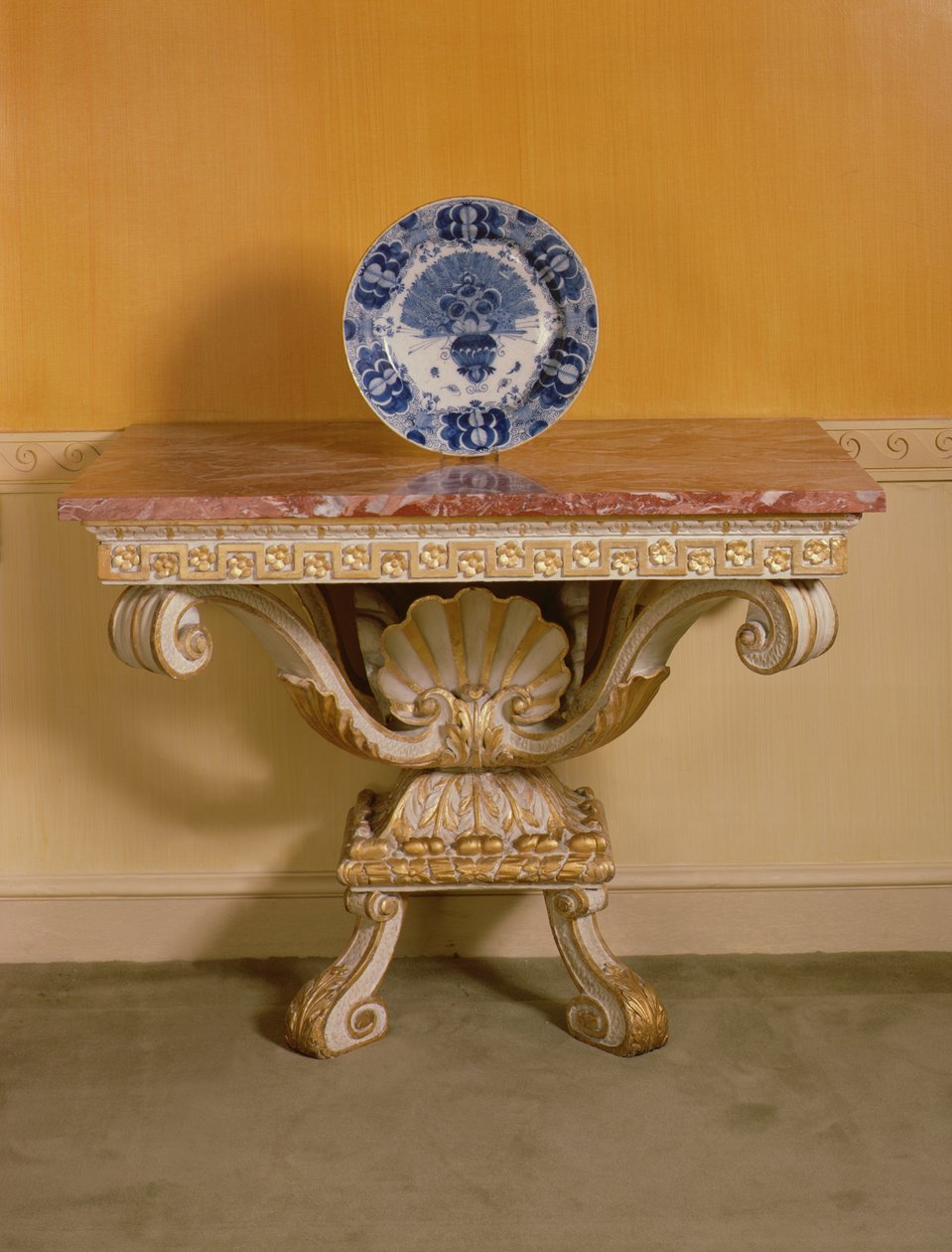 George II konzolasztal márványlappal, palladi stílusú, 1750 körül (aranyozott csomag) alkotó: English School