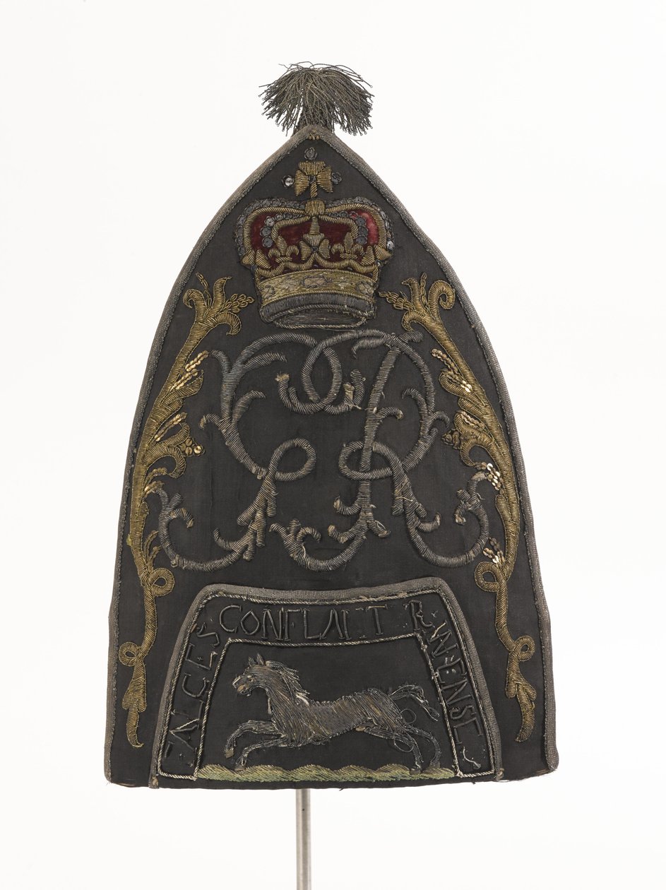 Grenadier sapka, South Bn, Hampshire Militia, J B Harrison hadnagy viselte alkotó: English School