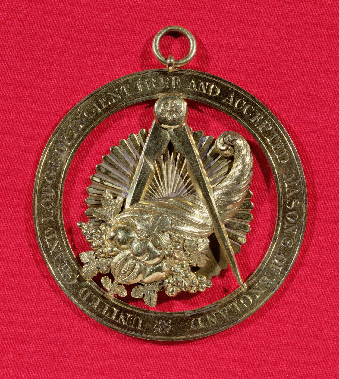 Szabadkőműves jelvény vagy ékszer, amelyet a Grand Stewards Lodge tagjai viseltek 1841 után, a 19. század közepe után (ezüst aranyozott és arany) alkotó: English School