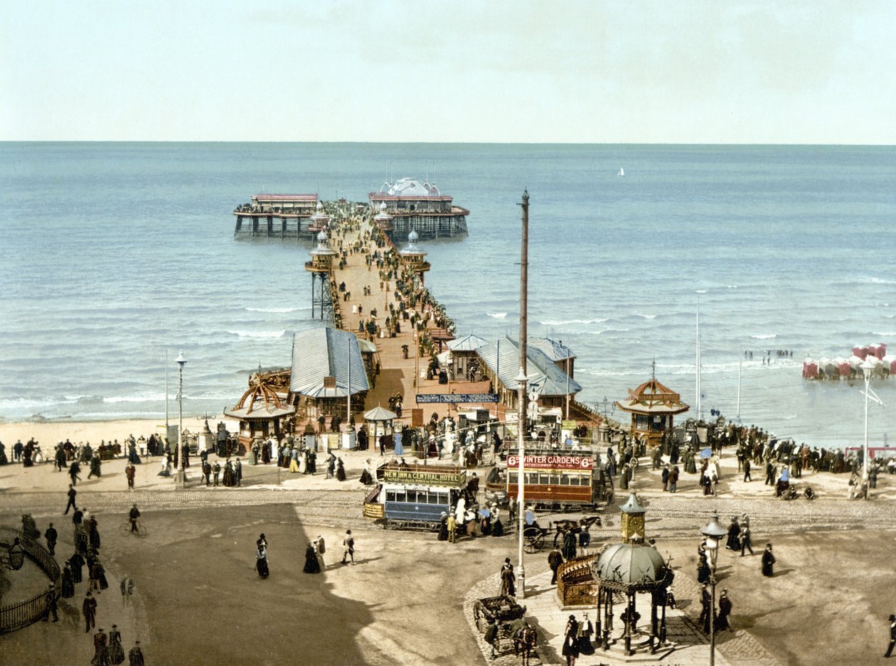 North Pier, Blackpool (kézzel színezett fotó) alkotó: English School