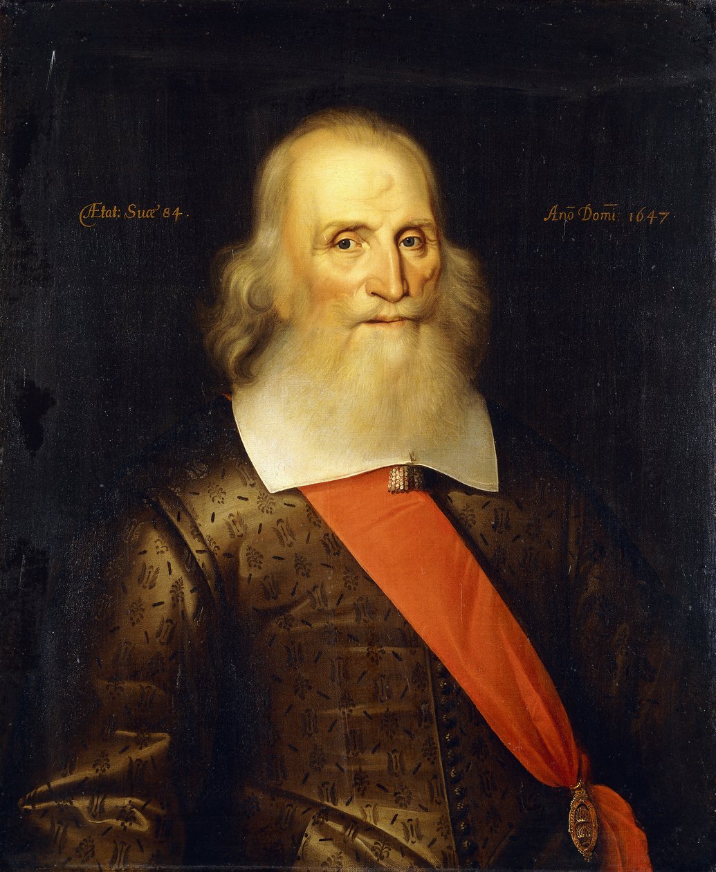 Sir Oliver Cromwell, 84 éves, félhosszú portréja hímzett duplaban, fehér gallérral és piros szárnyas, 1647 alkotó: English School