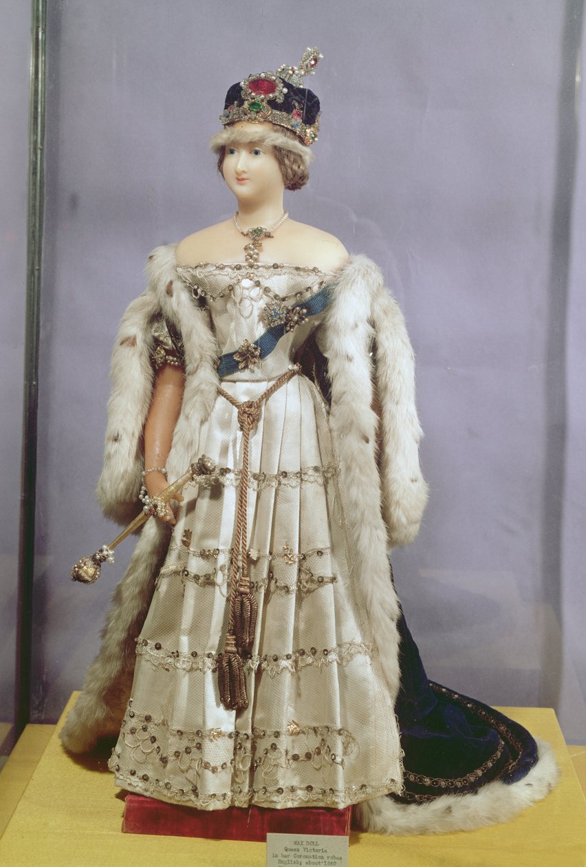Viktória királynő (1819-1901) koronázási köntösébe öltözött baba, 1840 körül (viasz) alkotó: English School