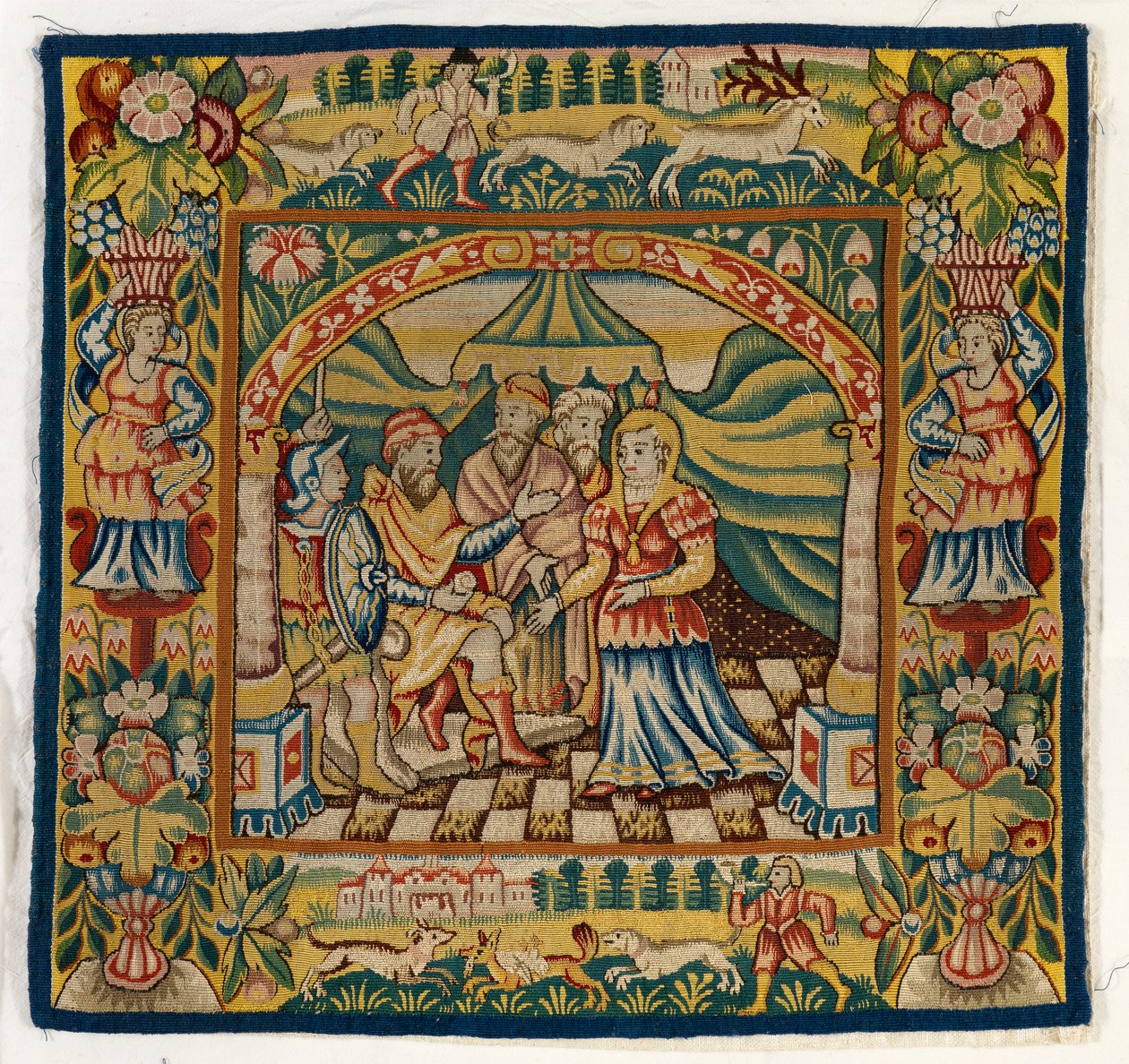 Gobelin párnahuzat, amely Susannah-t ábrázolja a bíró előtt (az egyik a hat Sheldon Tapestries készletből, 47,9–47,14), készült az angliai Sheldonban, ha eredeti alkotó: English School