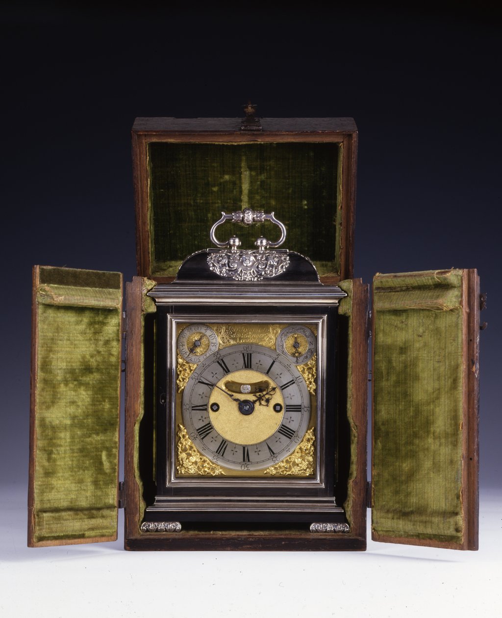 The Barnard Tompion, Tompion és Banger, London, No. 460, ütős konzolos óra, 1708 körül (ébenfa és ezüst) (lásd még: 745882-87) alkotó: English School