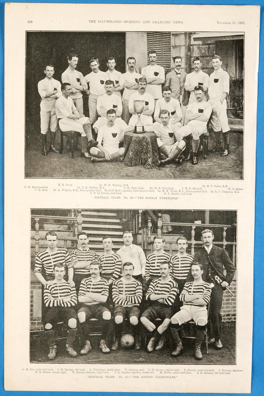 A Bombay Gymkhanas és a The London Caledonians futballcsapatok, amelyek szerepeltek a The Illustrated Sporting and Dramatic News-ban, 1891. november 21-én. alkotó: English School