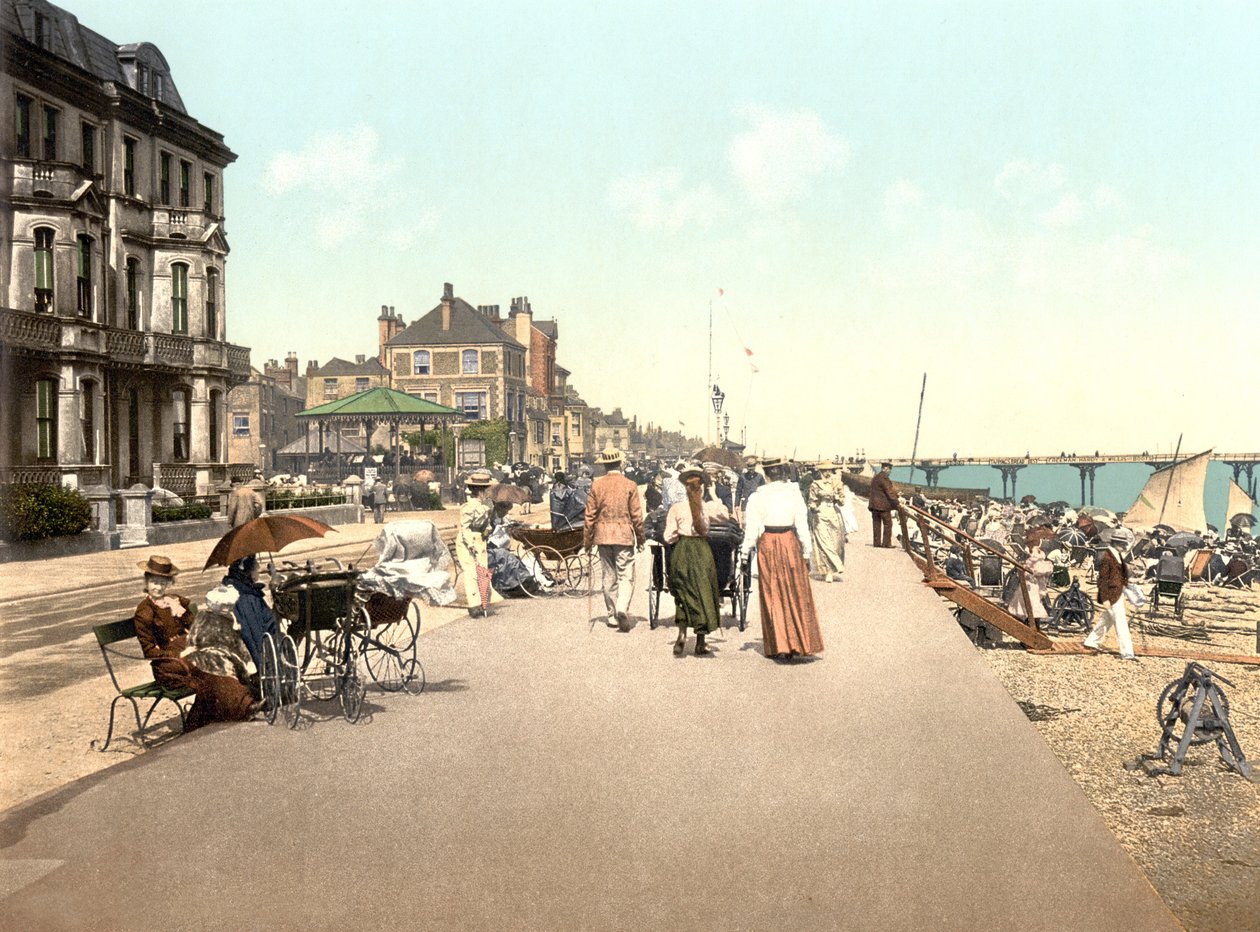 The Promenade, Deal (kézzel színezett fotó) alkotó: English School