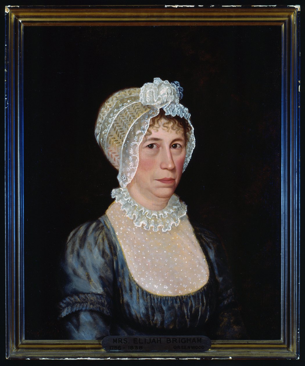 Félhosszú portré Sarah Ward Brighamről, aki csipke részletekkel ellátott, alacsony szabású ruhát és csipkefedőt visel. alkotó: Ethan Allen Greenwood