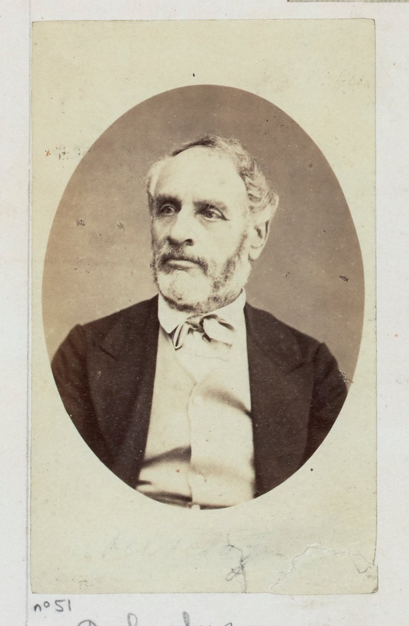 Delescluze Louis Charles (1809-1871). Újságíró, demokratikus és társadalmi forradalmi eszméi miatt több elítélésben, pénzbírságban és cayenne-i bebörtönzésben volt része (1830). A Kommün tanácsába választották, a ... bizottság tagja alkotó: Etienne Carjat
