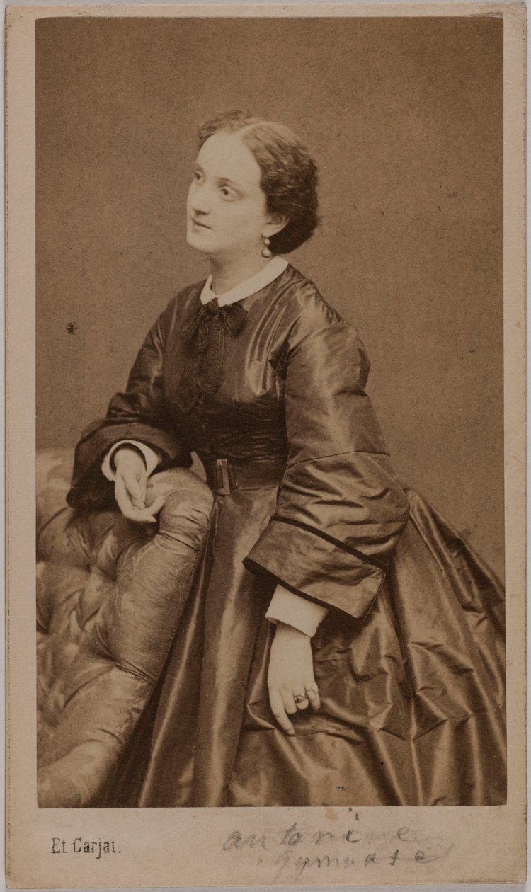 Antonine (Marie Pélissé, más néven) portréja, 1836-1900, színésznő alkotó: Etienne Carjat