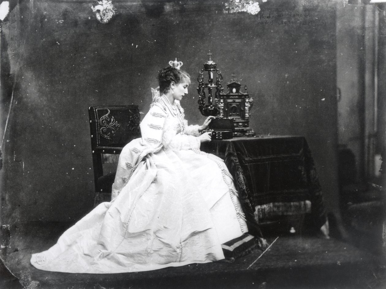 Sarah Bernhardt (1844-1923) Marie de Neubourg szerepében Victor Hugo (1802-85) „Ruy Blas” című filmjében, 1872 körül (f/w fotó) alkotó: Etienne Carjat