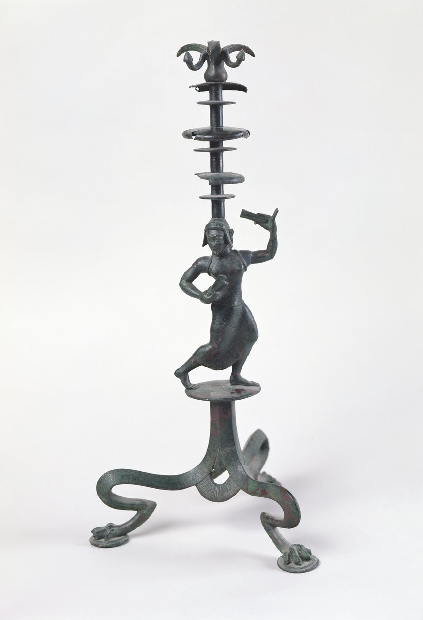Kandeláber táncos kasztnival (bronz) alkotó: Etruscan