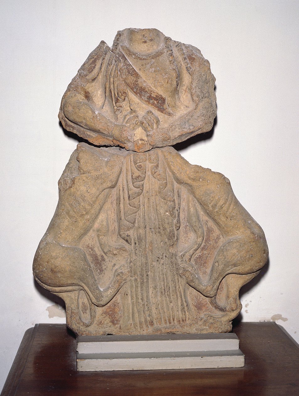 Férfi két kutyával alkotó: Etruscan