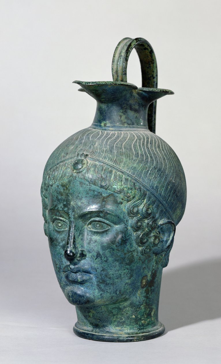 Oinochoe egy fiatal férfi feje formájában, „Tete de Gabies” néven, ie 400 körül (bronz) alkotó: Etruscan