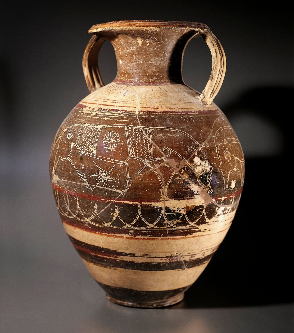 Etruszk művészet: amphora decoree a cappi festőtől alkotó: Etruscan
