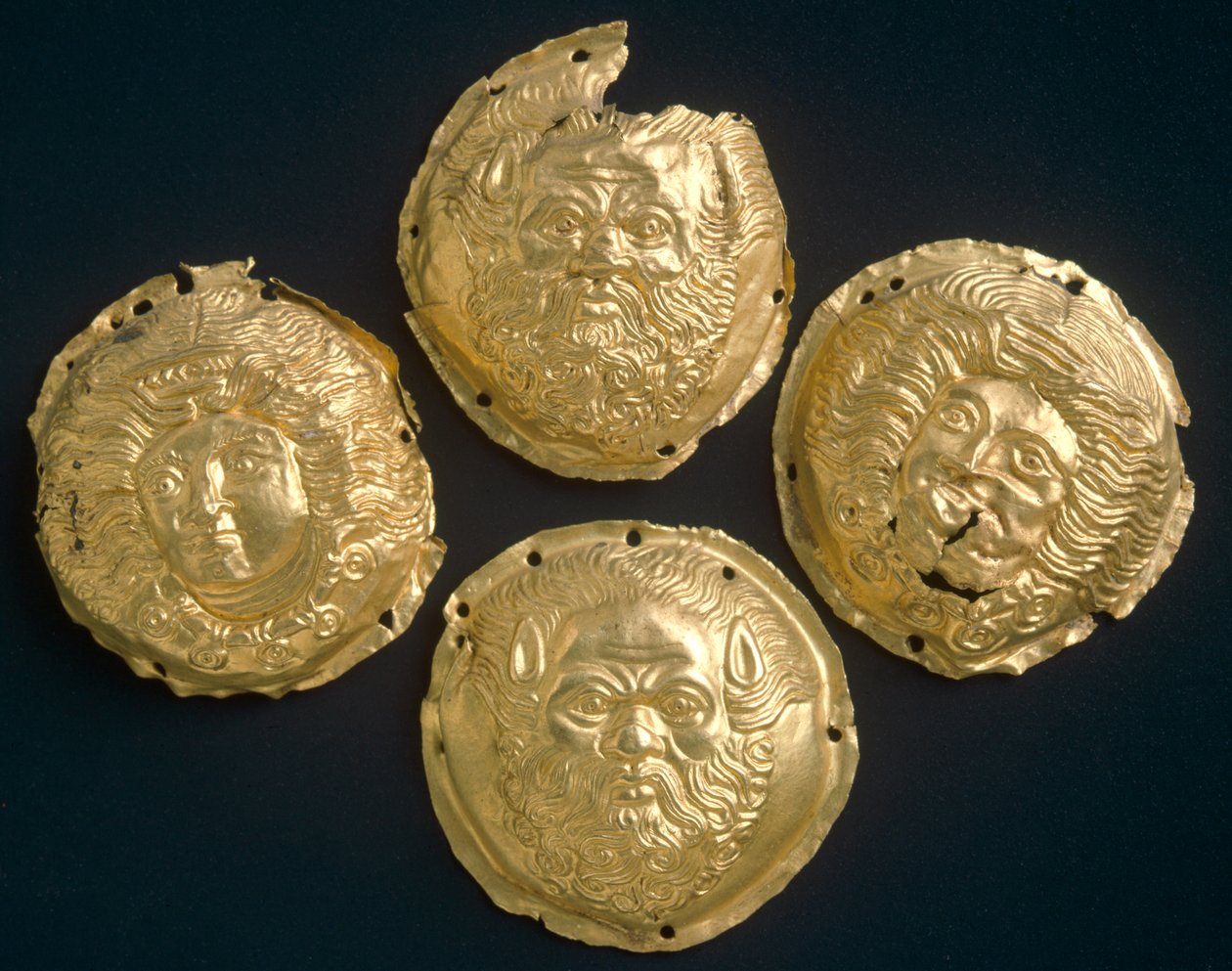 Arany szegecsek, Todiból (Umbria). Etruszk civilizáció, Kr. e. 4. század. alkotó: Etruscan