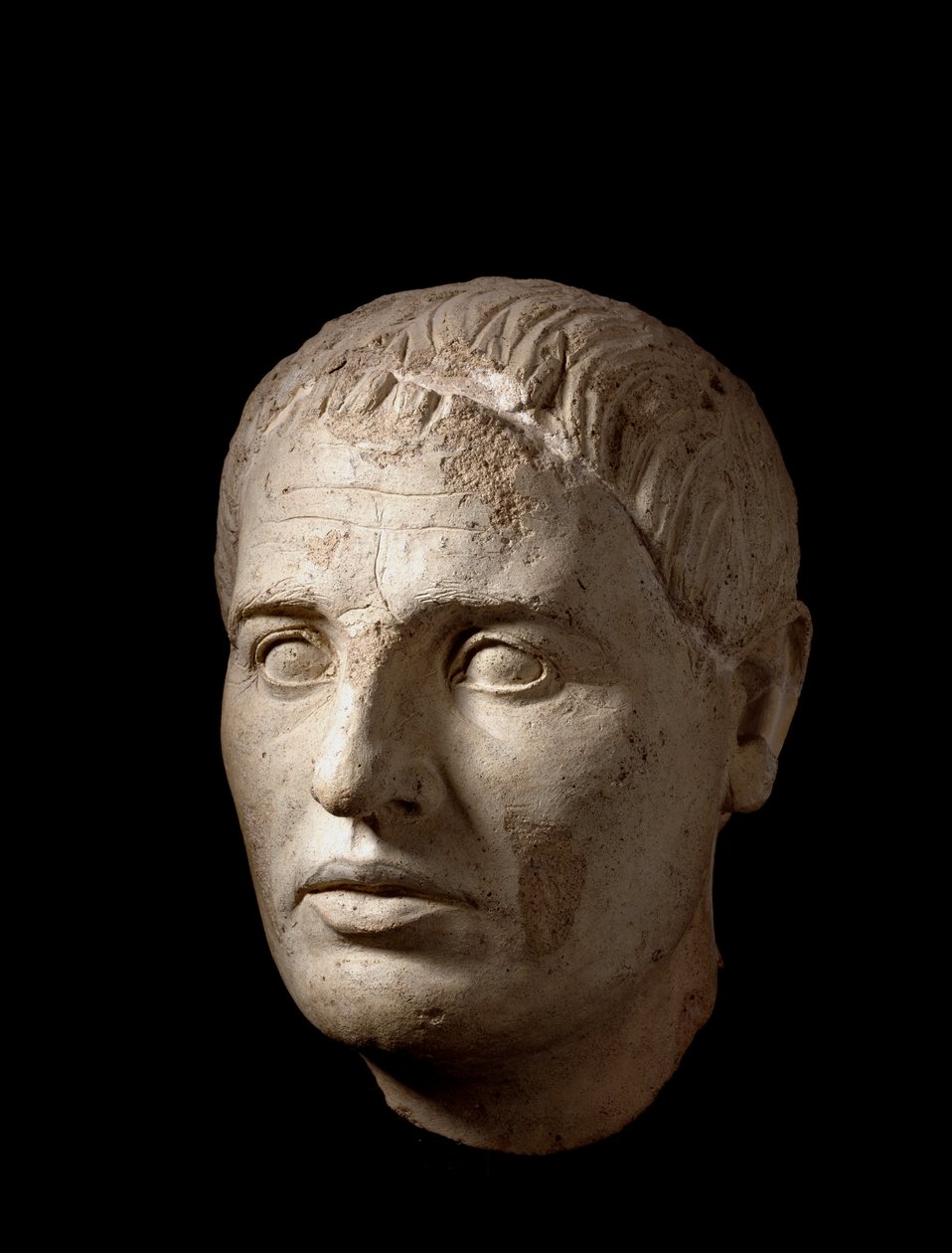 Férfifej, világos agyagból, Kr.e. 2. század alkotó: Etruscan