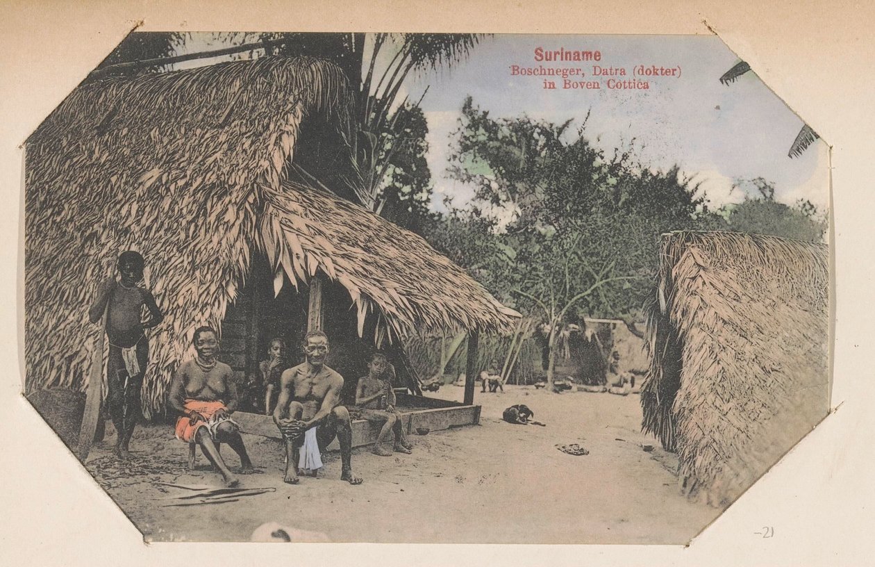 Maroonok az otthonuk előtt Suriname Bushnegro, Datra (orvos) Boven Cotticában (cím a tárgyon) alkotó: Eugen Klein