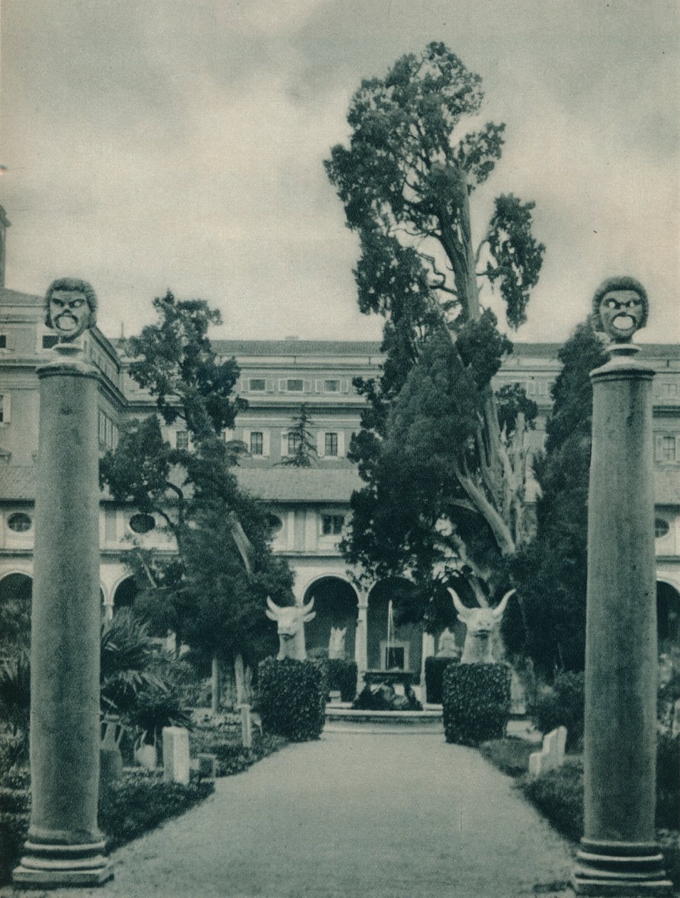 Kert a Diocletianus-fürdő Múzeumában, Róma, Olaszország, 1927 alkotó: Eugen Poppel