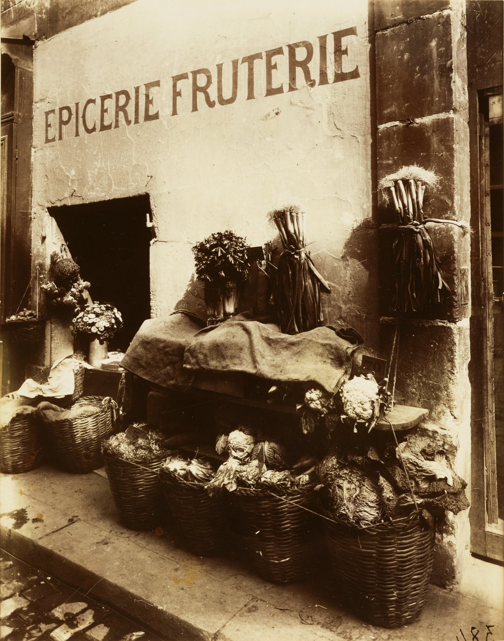 Fűszerüzlet és gyümölcsbolt alkotó: Eugène Atget