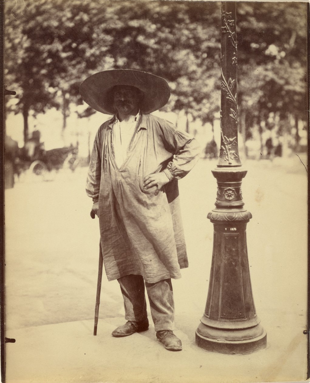 Fort de la Halle (piaci teherhordó) alkotó: Eugène Atget