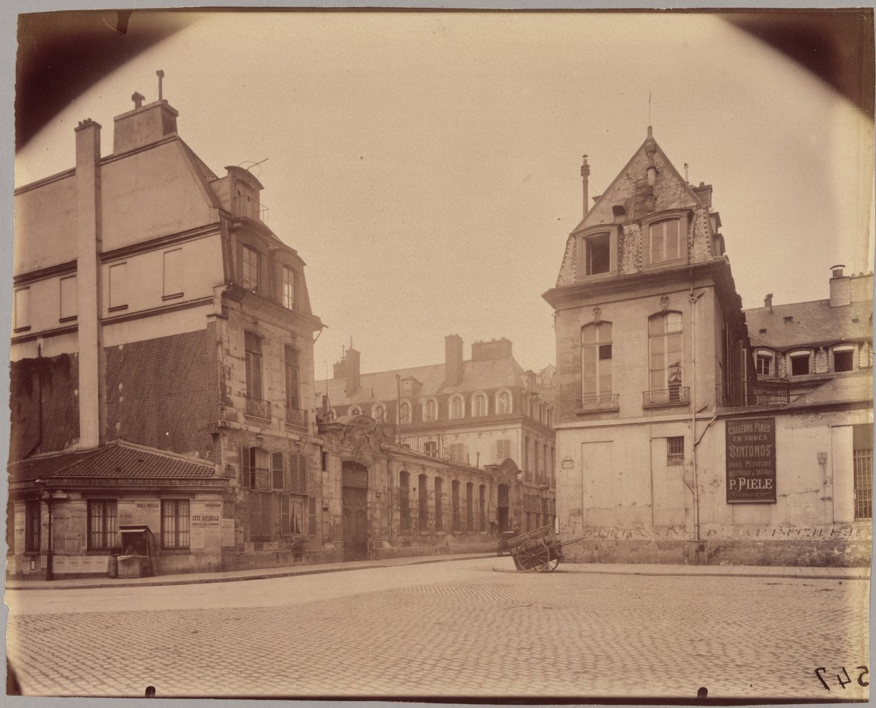 Hôtel de Vendôme, rue Béranger 3-5. alkotó: Eugène Atget