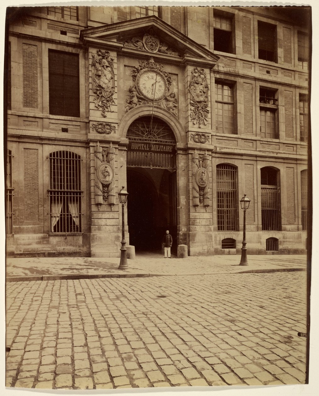 Ajtónyílás, rue de l