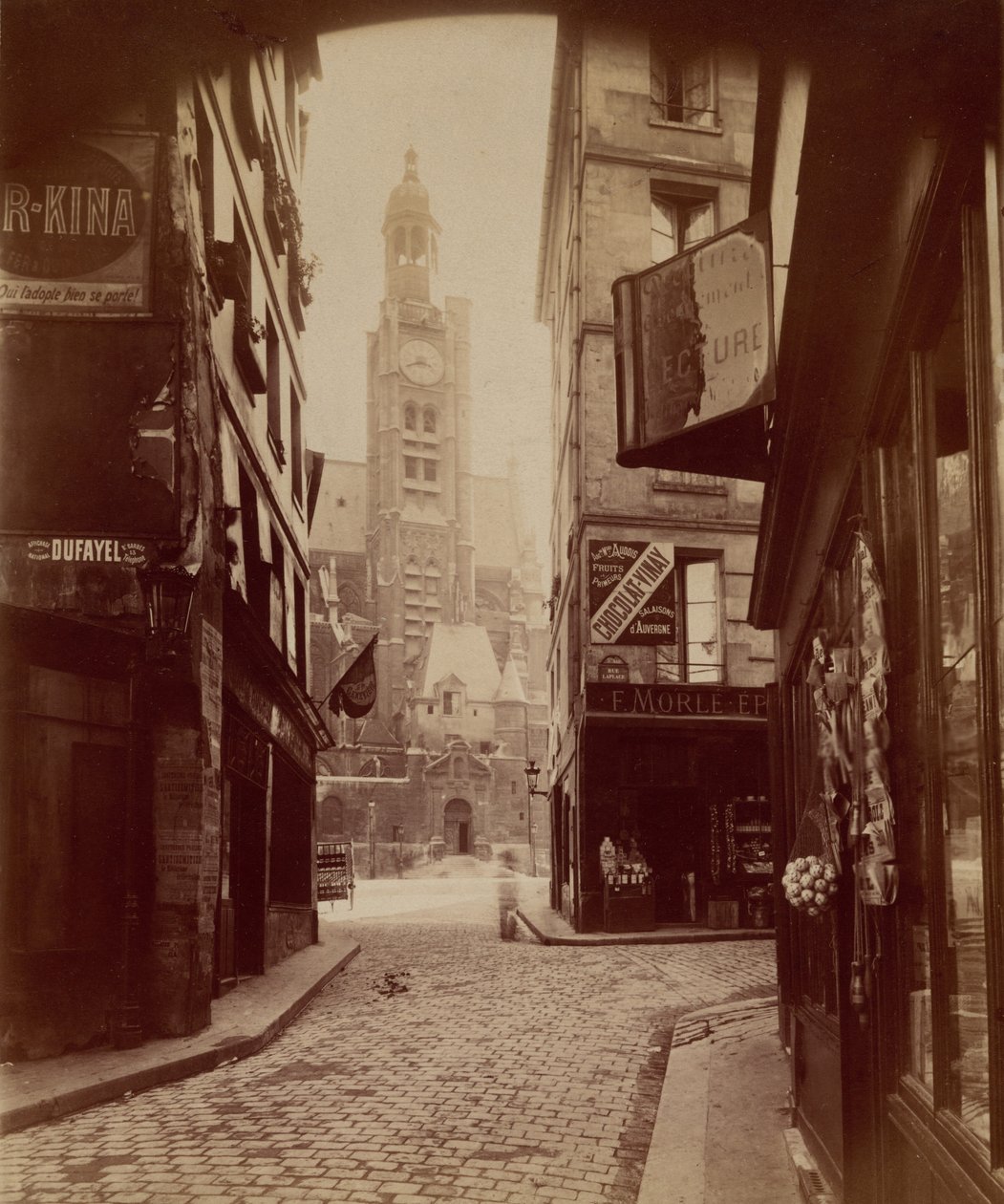 St. Etienne du Mont, rue de la Montagne Sainte Genevi√®ve (St. √âtienne du Mont, Montagne Sainte Genevi√®ve utca),1898 (fénykép) alkotó: Eugène Atget
