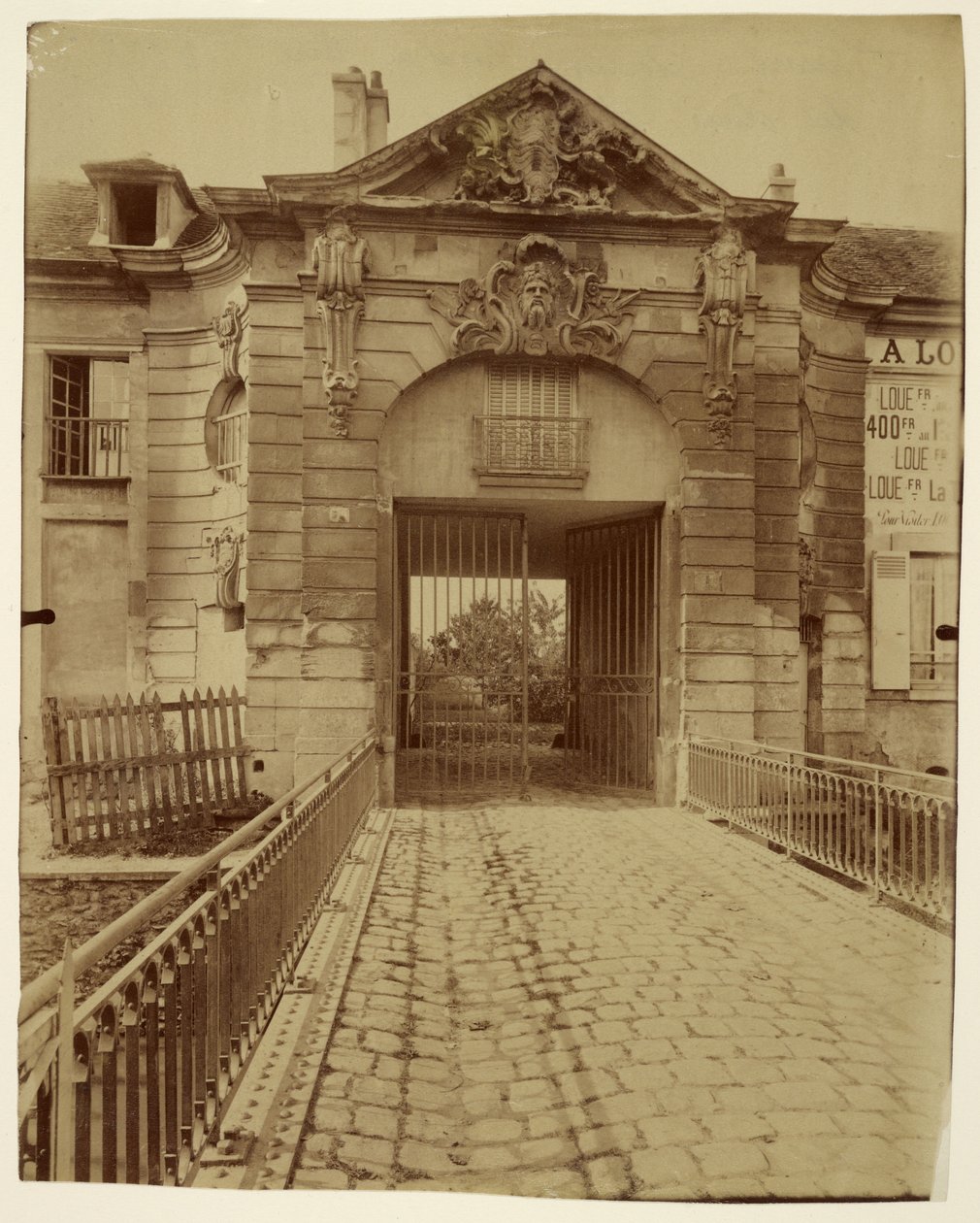 Stains, az orléans-i hercegek egykori pied-à-terre-je alkotó: Eugène Atget