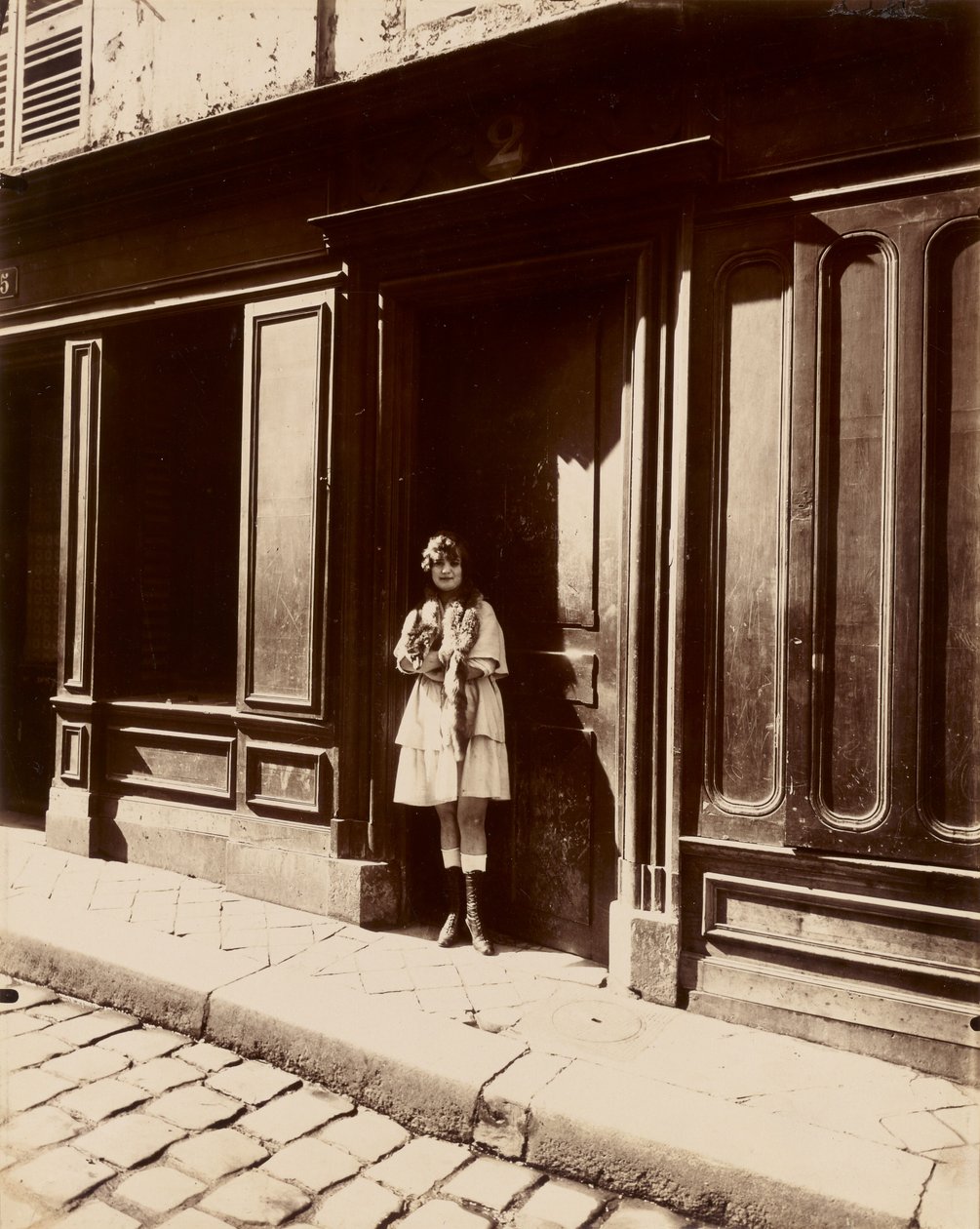 [Versailles, bordélyház, Petit Place, 1921 március (bordélyház, Versailles, Petit Place, 1921 március)] alkotó: Eugène Atget