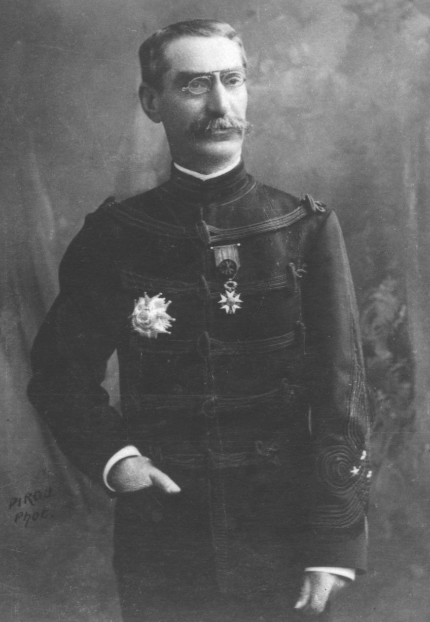 Gallieni tábornok, 1893 alkotó: Eugene Pirou