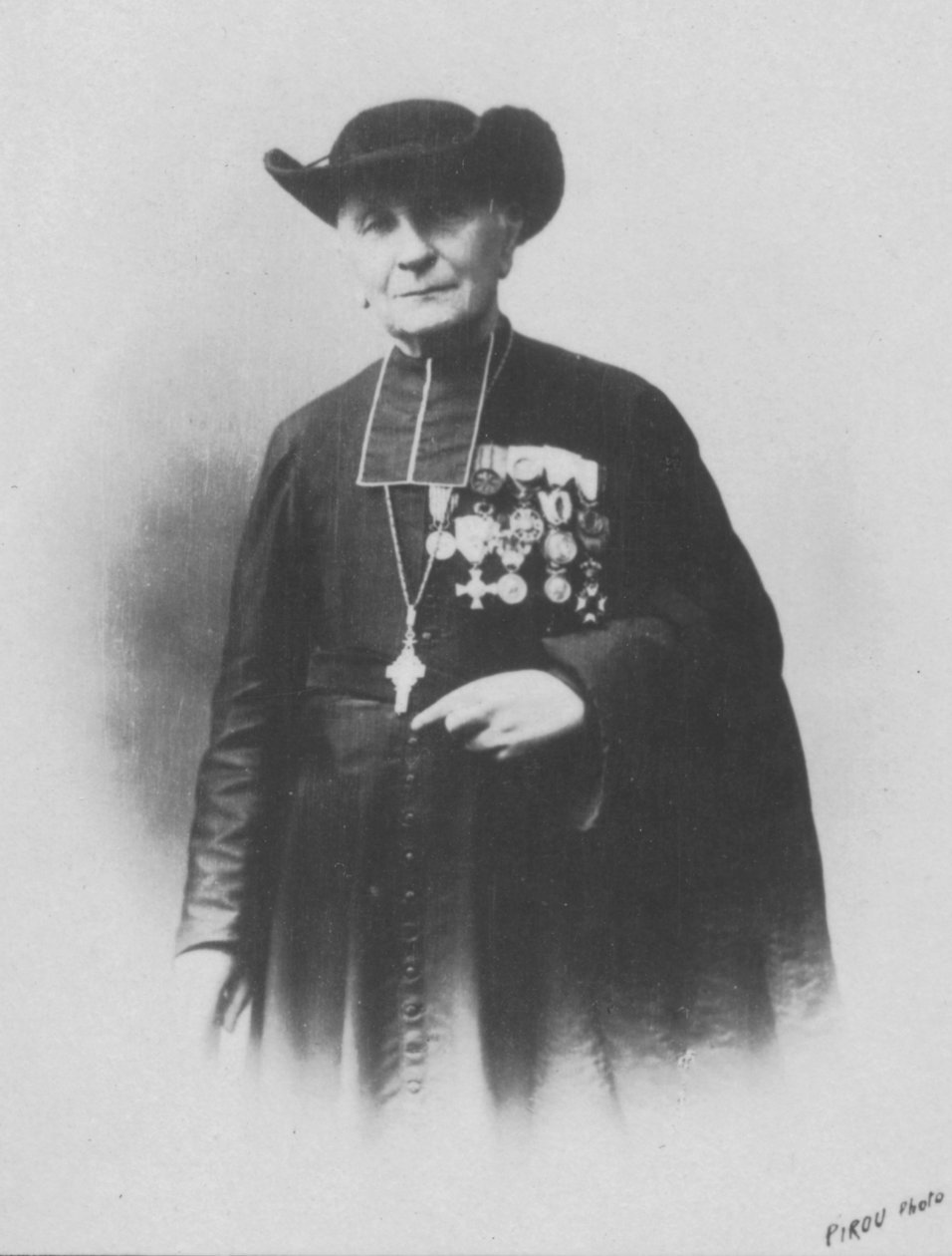 Monsignor Lanusse, 1893 alkotó: Eugene Pirou