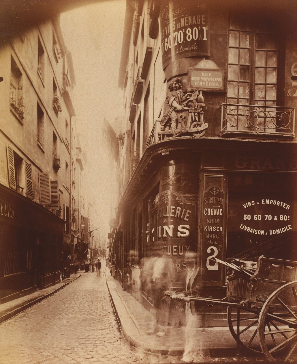Rue des Nonnains dHyères alkotó: Eugène Atget