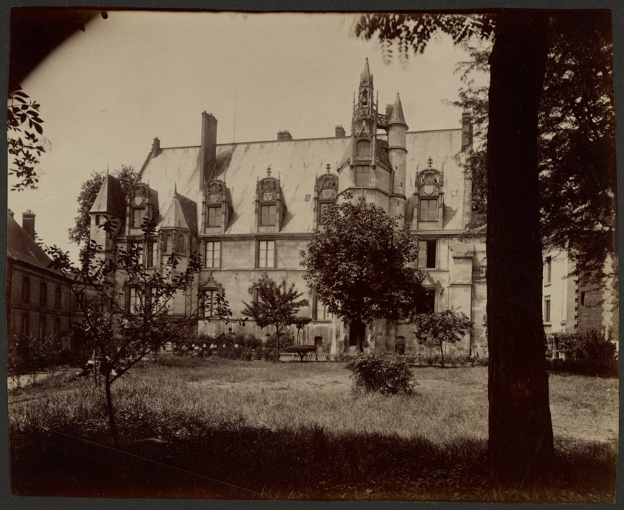 Beauvais, bíróságok alkotó: Eugène Atget