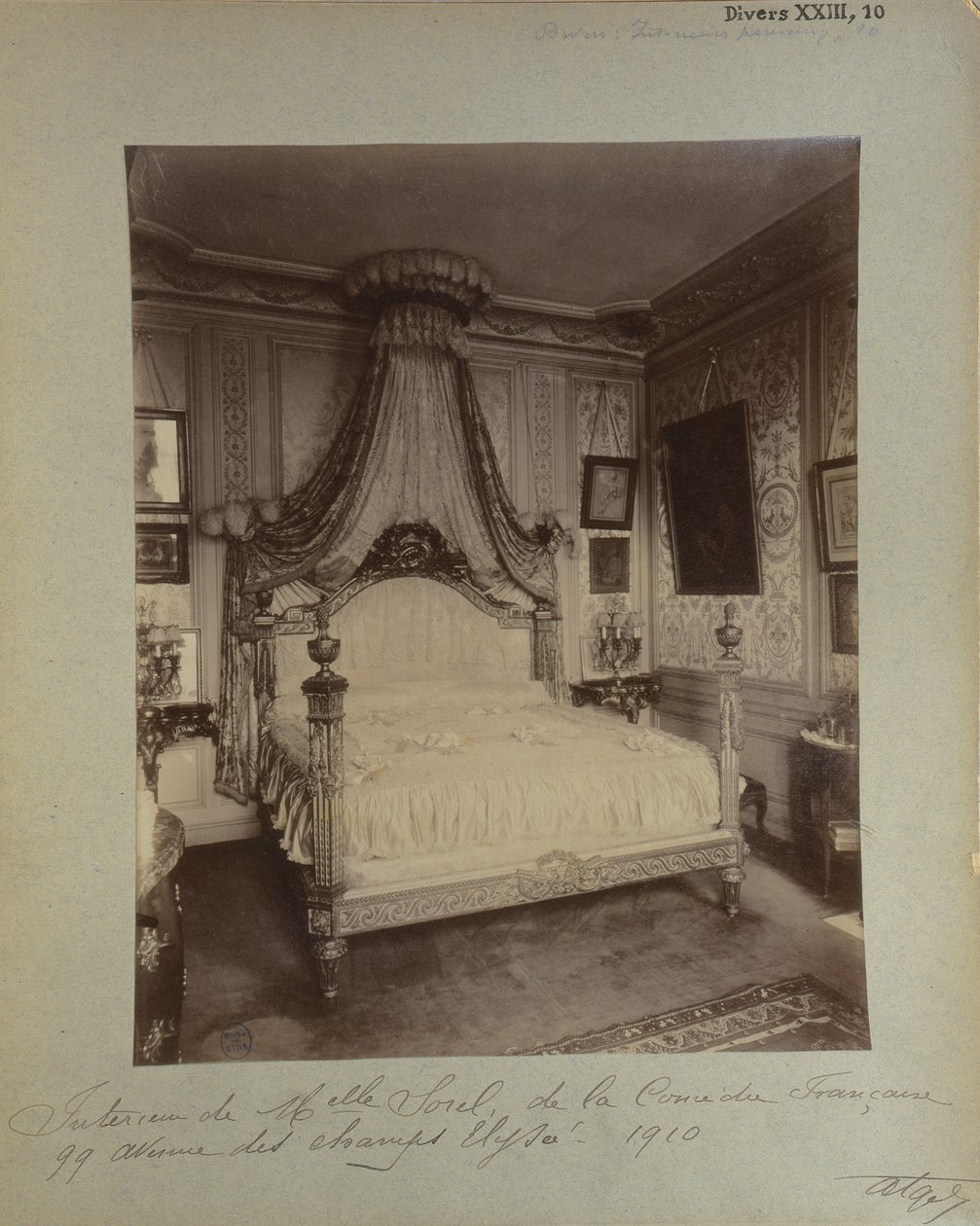 Cecile Sorel hálószobája az Avenue des Champs Elysees 99. szám alatt, 1910 alkotó: Eugène Atget