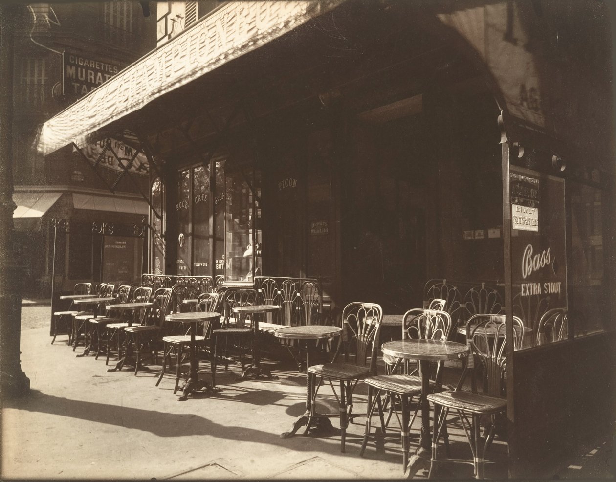Kávézó, Avenue de la Grande-Armee, 1924-1925. alkotó: Eugène Atget