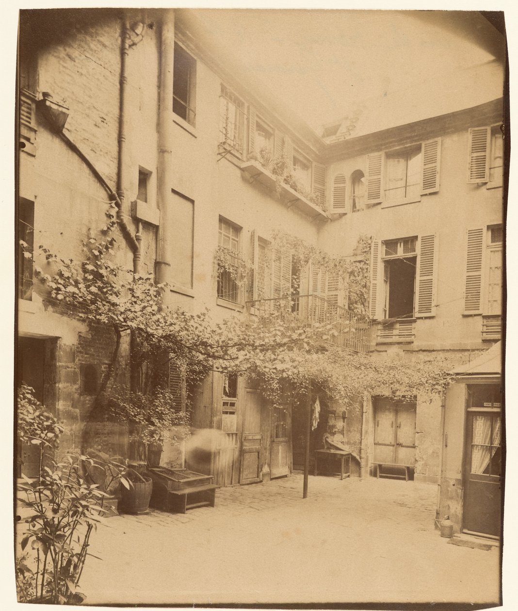 Cour de Rouen, Boulevard Saint-Germain alkotó: Eugène Atget
