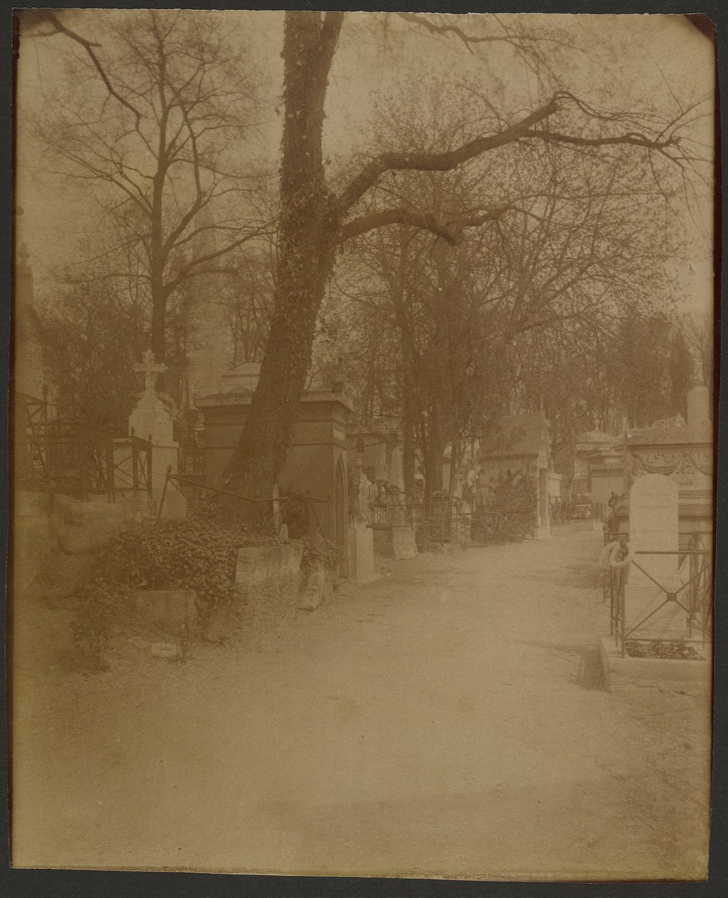 Père Lachaise alkotó: Eugène Atget