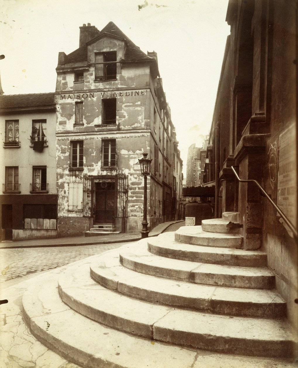 Rue de la Montagne-Sainte-GenevievŠ A régi Párizs művészete sorozatból alkotó: Eugène Atget