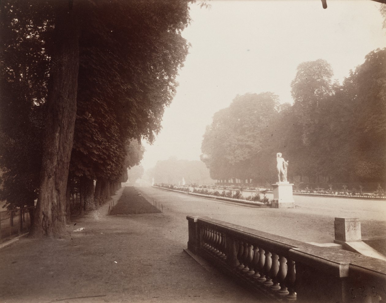 Saint-Cloud alkotó: Eugène Atget
