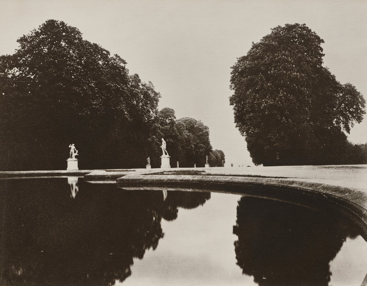 St. Cloud alkotó: Eugène Atget
