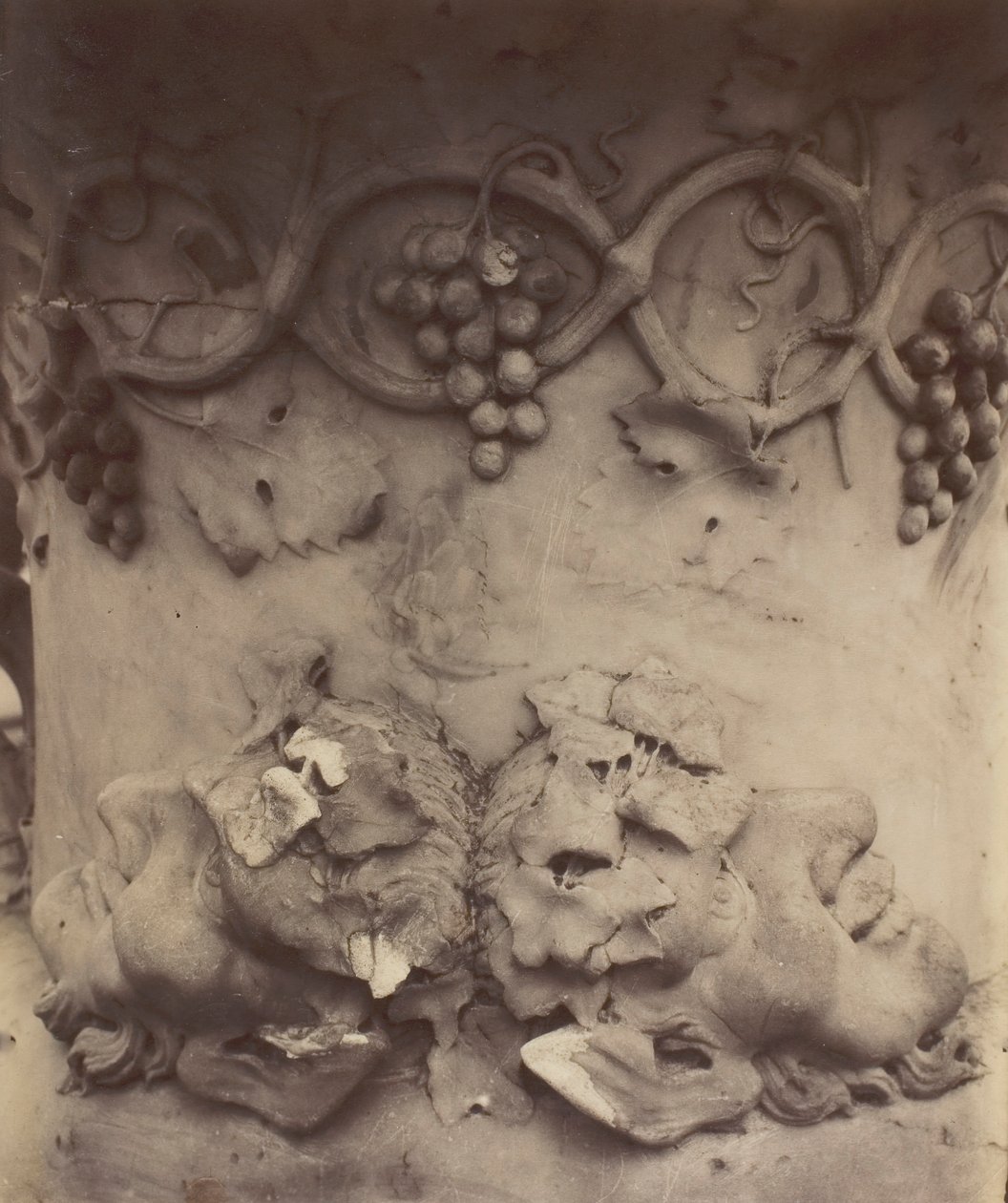 Versailles, Vázarészlet, 1906. alkotó: Eugène Atget