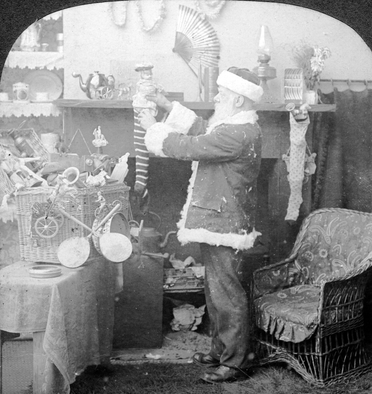 Milyen boldogok lesznek reggel. alkotó: Excelsior Stereoscopic Tours