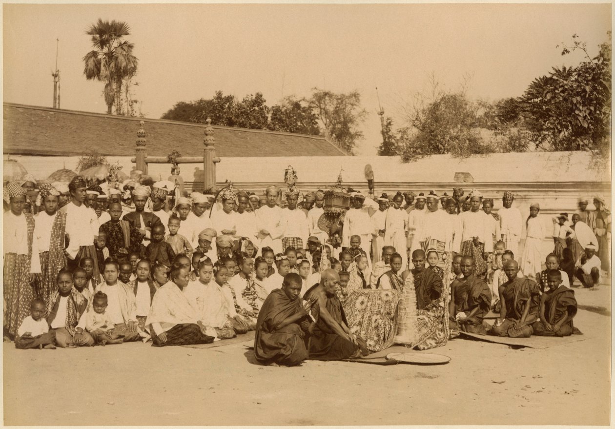 Áhítatok az Arakan pagodában, Mandalay, Burma, 19. század vége (albumnyomat) alkotó: Felice Beato