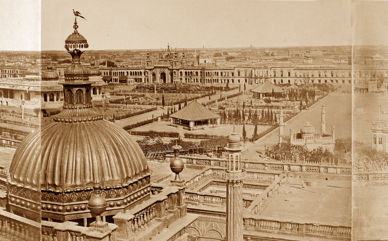 A rezidencia udvarainak panorámája, Lucknow alkotó: Felice Beato