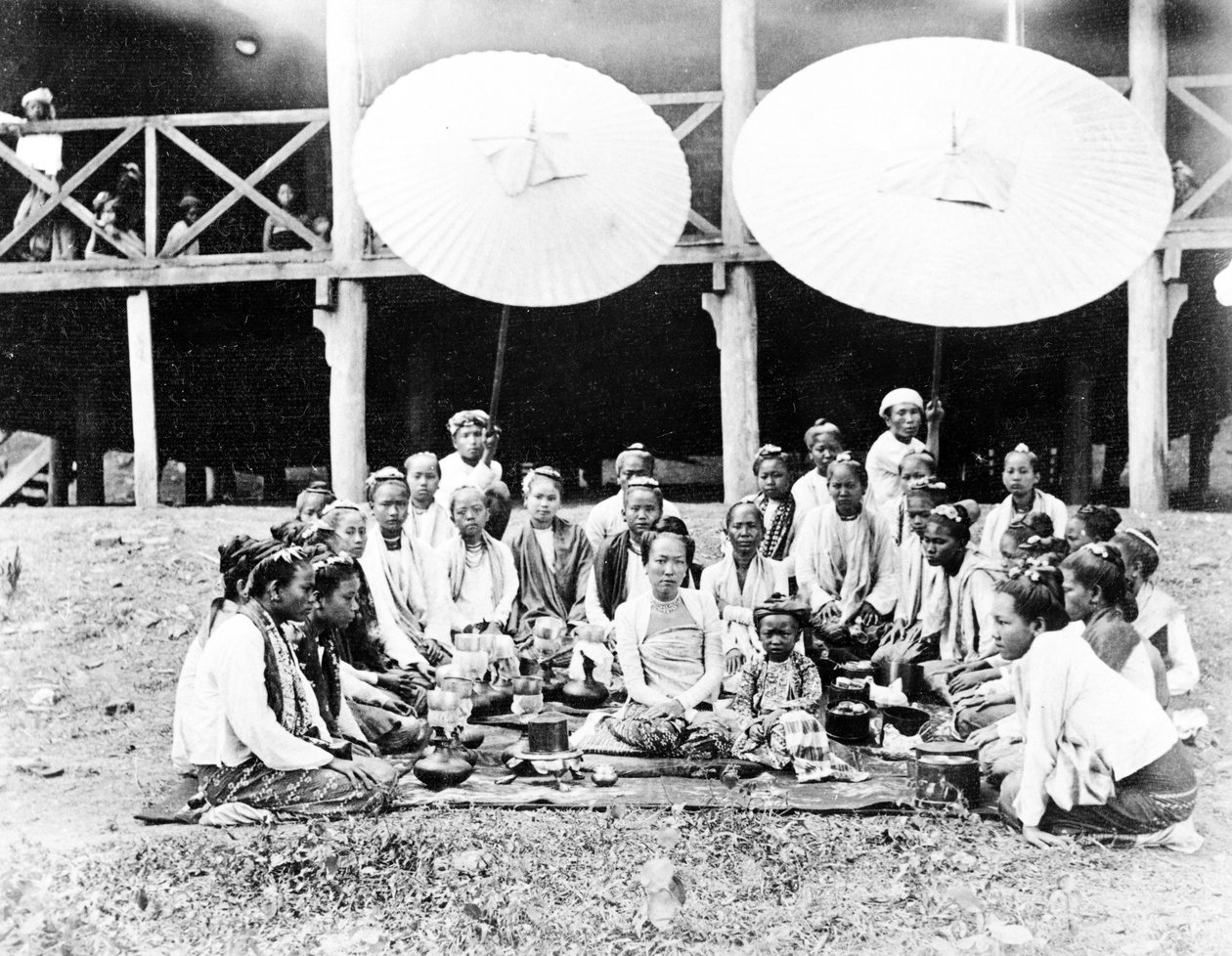 Sawbwa felesége és gyermeke, Wuntho, Burma, 1890 körül alkotó: Felice Beato